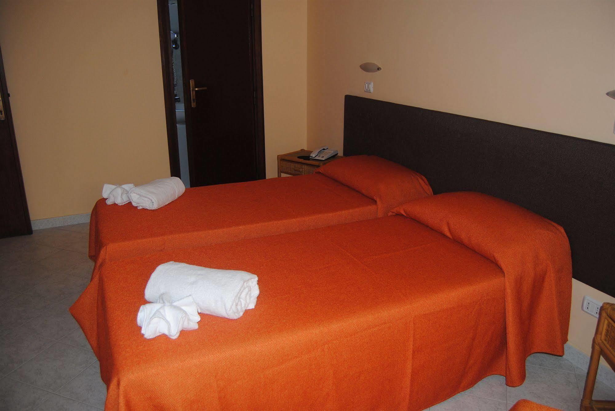 Borghetto Hotel Santa Marinella Exteriör bild
